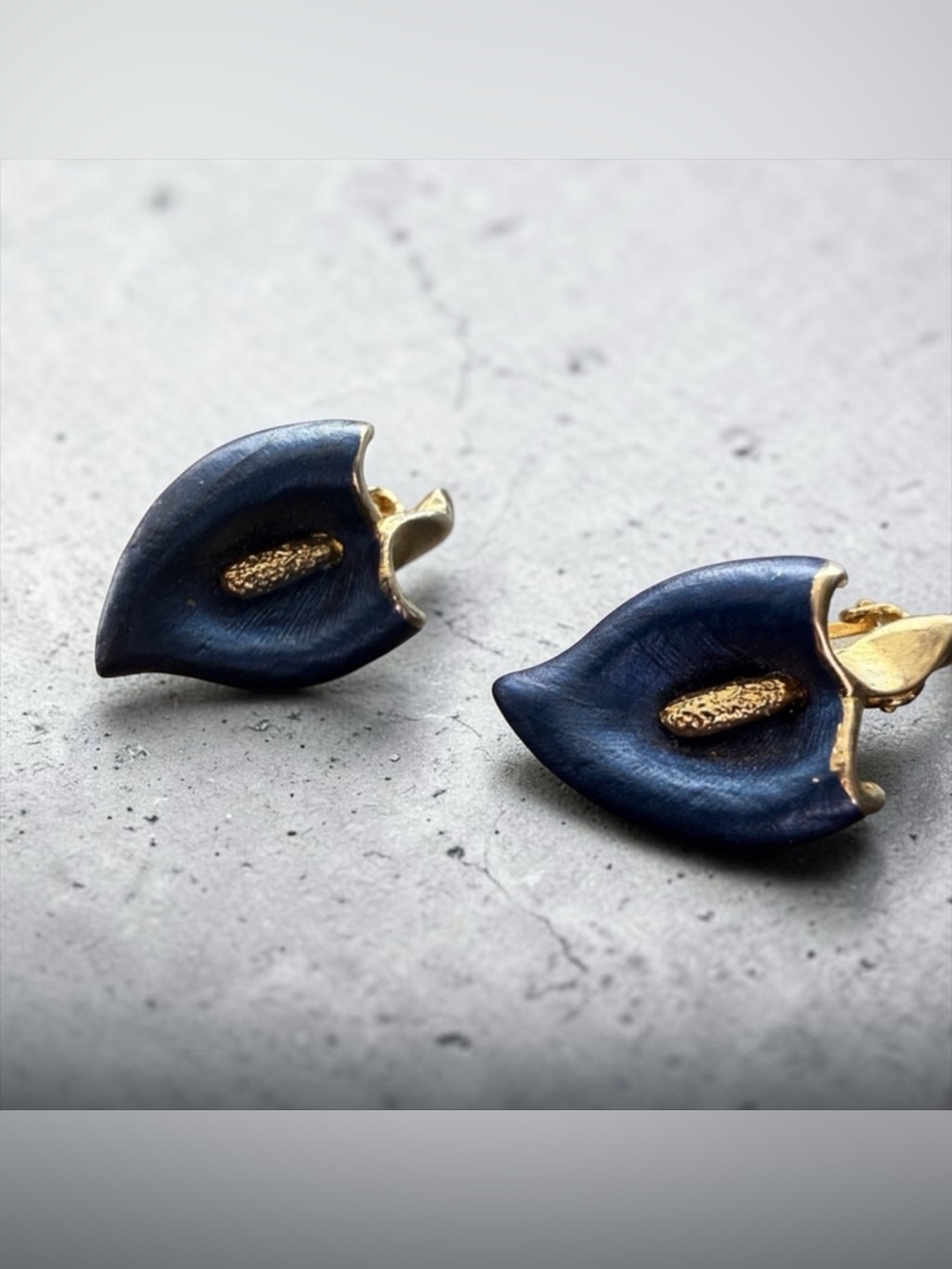Vintage Navy Blue Leaf-Shaped Clip-On Earrings
